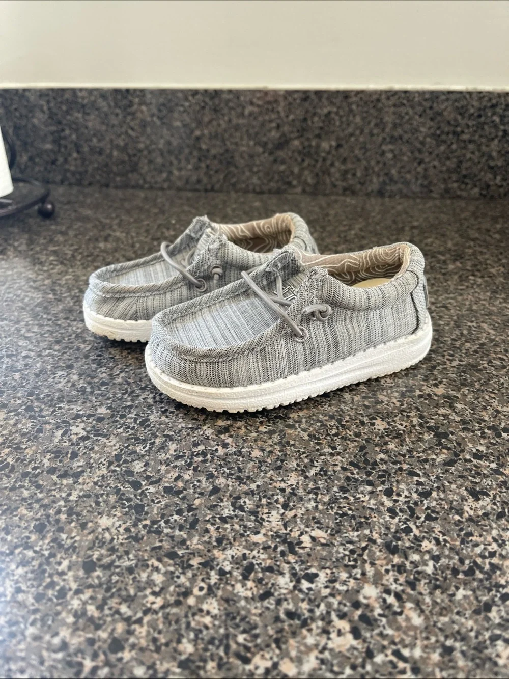 Hey Dude Toddler Wally Linen Stone Child Size 6